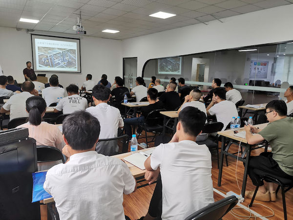 Capacitación de trabajadores de la construcción