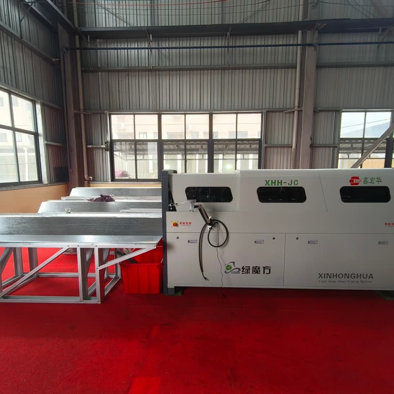 Welded Frame Purlin Forming Roll Forming Production Line Equipment Steel Machine